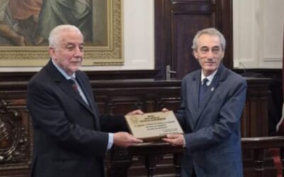 Dr. Luis Angulo y Dr. Guillermo Vega, reunión y charla con contenido.